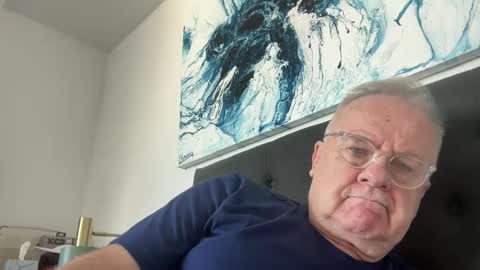 ozhairybearxxxx online show from May 27, 2:19 am