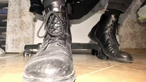 Snapshot of pablomenesssl chatting on November 1, 6:56 pm Pablo Meness online show from November 1, 6:56 pm