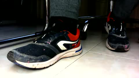 Snapshot of pablomenesssl chatting on December 8, 8:41 am Pablo Meness online show from December 8, 8:41 am