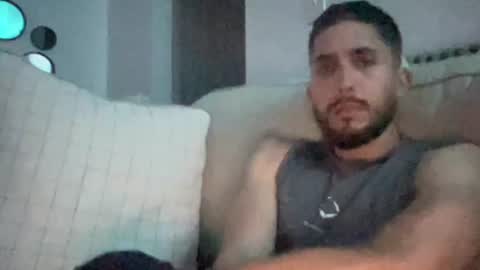 papicubano_guapo23cm online show from July 23, 5:05 am