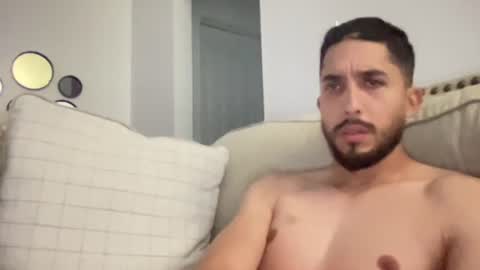 papicubano_guapo23cm online show from July 24, 12:12 pm