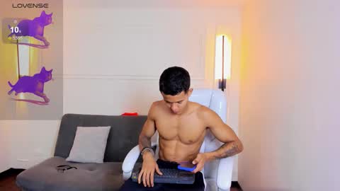 Ryan And Casper online show from February 3, 5:29 pm