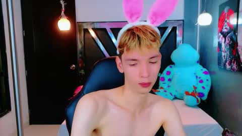 park_jimin1 online show from December 19, 12:46 pm