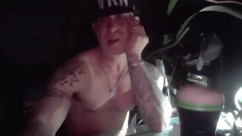 patosbigin online show from March 3, 11:44 pm