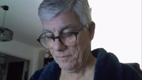 Snapshot of patrick5275 chatting on October 24, 4:36 am patrick5275 online show from October 24, 4:36 am