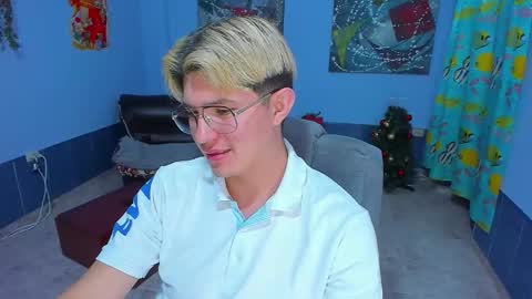 .... online show from December 5, 7:15 am