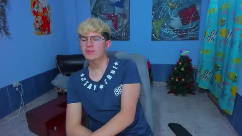 .... online show from December 3, 7:20 pm