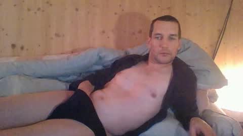 paueriwan online show from February 6, 1:19 pm