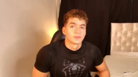 Paull George online show from April 18, 2:40 pm