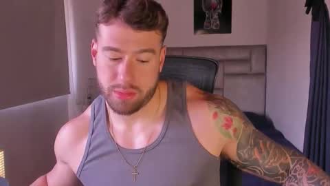 PAUL ROGER online show from March 7, 1:42 pm