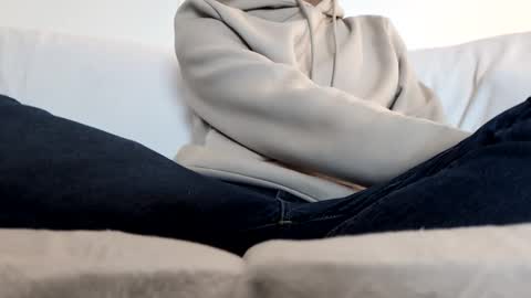 paulorodz11 online show from April 5, 1:14 am