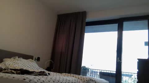 Paul online show from April 4, 5:54 pm