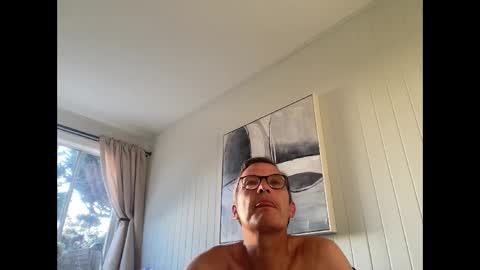 paulwill2377 online show from October 9, 1:21 am