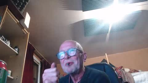 pc8474408 online show from April 19, 12:32 am