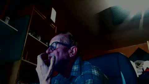 pc8474408 online show from March 12, 11:51 am