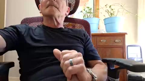 Snapshot of peepingmale chatting on March 3, 9:34 pm peepingmale online show from March 3, 9:34 pm