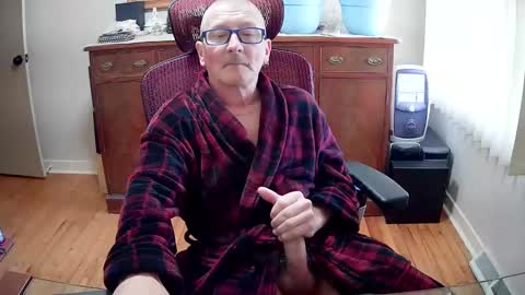 Snapshot of peepingmale chatting on February 22, 1:55 pm peepingmale online show from February 22, 1:55 pm