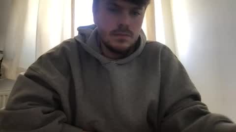 pennguin00 online show from March 22, 1:16 pm