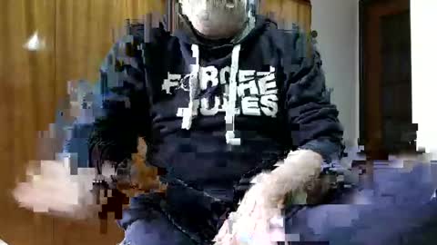 Peppe online show from December 8, 1:25 pm