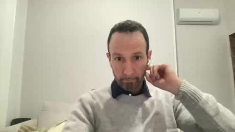 peppinslosqualo online show from February 22, 1:44 am