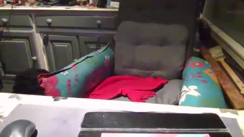 Snapshot of peter_on_kik chatting on November 1, 4:27 am make me cum in pvt dutch german daddy c2c bigcock online show from November 1, 4:27 am