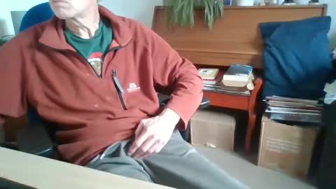 petitwilly online show from January 6, 10:35 am