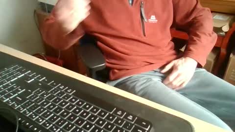 petitwilly online show from February 23, 8:49 am