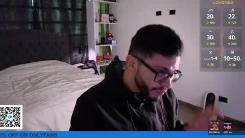 phantom_bigger1 online show from June 7, 3:41 pm