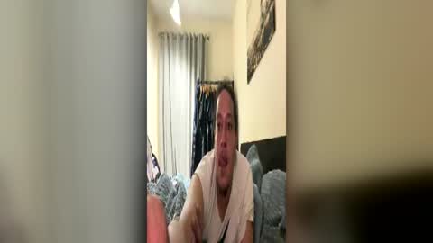 Everyday-Weird online show from June 27, 2:14 am
