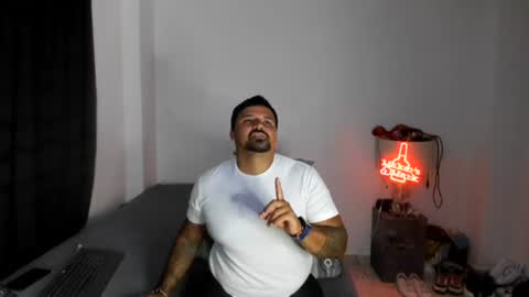 pikoro_gomez online show from July 17, 1:02 am