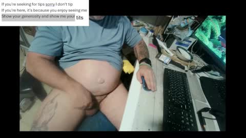 Snapshot of pini_z chatting on January 9, 10:52 pm pini_z online show from January 9, 10:52 pm