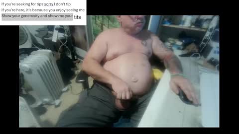 Snapshot of pini_z chatting on January 22, 6:52 pm pini_z online show from January 22, 6:52 pm