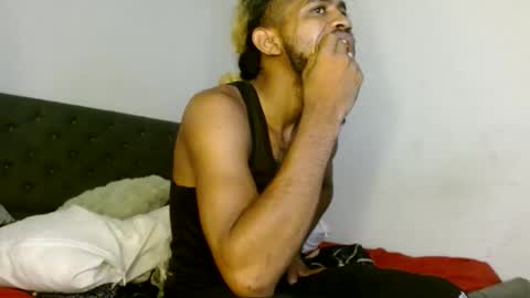 pinocho__ online show from May 8, 10:54 pm