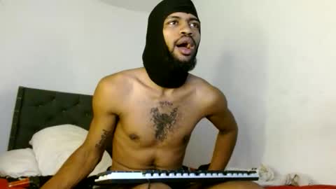 pinocho__ online show from May 10, 7:53 am