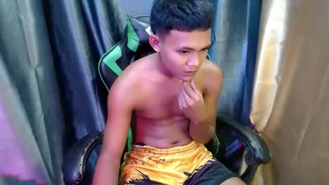 pinoy_fucker18 online show from May 12, 10:34 am