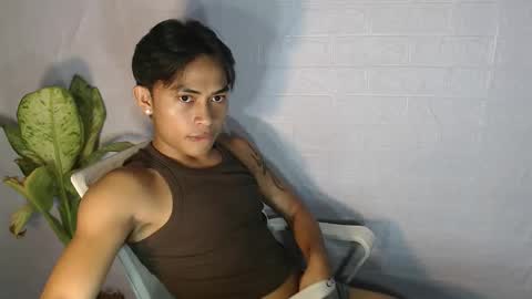 pinoy_palautogxxx online show from April 8, 4:05 pm