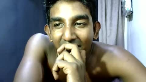 rayvienn online show from April 27, 2:24 pm