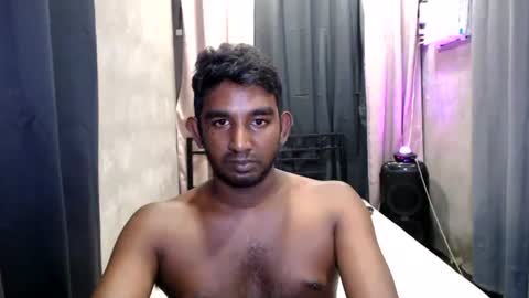 rayvienn online show from July 11, 9:22 am