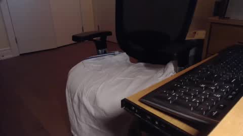 playfulmann online show from November 8, 3:43 am