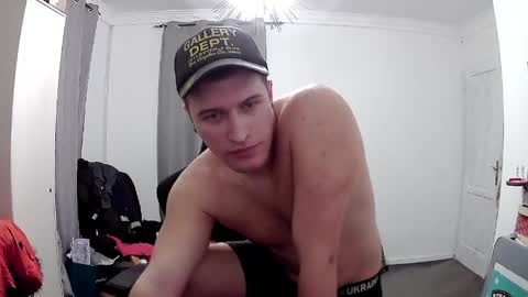 plkrisztian online show from April 5, 10:50 pm