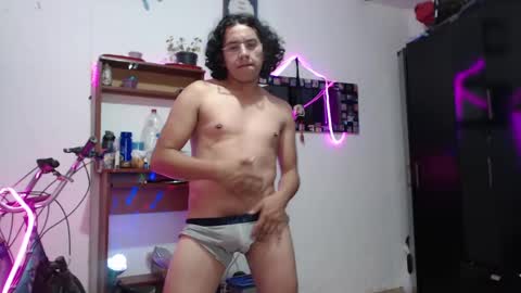 DAVIDJHON online show from December 19, 6:34 am