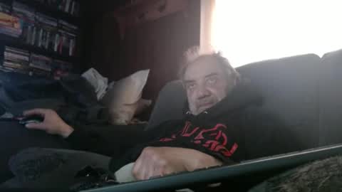 porkingit400 online show from February 12, 7:56 pm