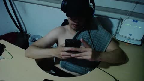 powerfulzeus2 online show from November 28, 2:04 am