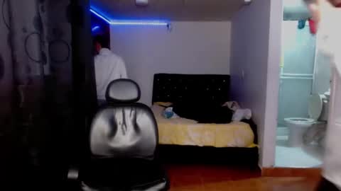 Snapshot of ppryuk chatting on October 17, 1:04 pm ppryuk online show from October 17, 1:04 pm