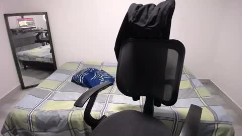 Plux online show from January 12, 5:00 am