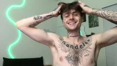 pretty boy online show from November 18, 2:26 am