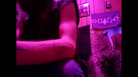 prettysolid7 online show from January 12, 12:25 am