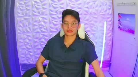 prince_harrison online show from December 2, 6:33 pm