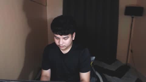 Snapshot of prince_killian chatting on October 1, 10:25 pm Killian online show from October 1, 10:25 pm