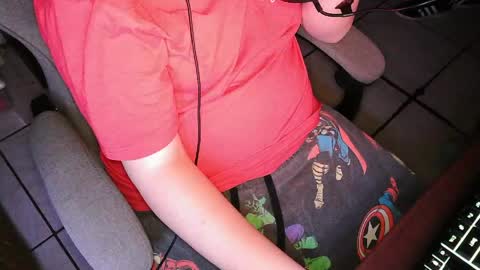 your mysterious man online show from April 15, 2:33 am